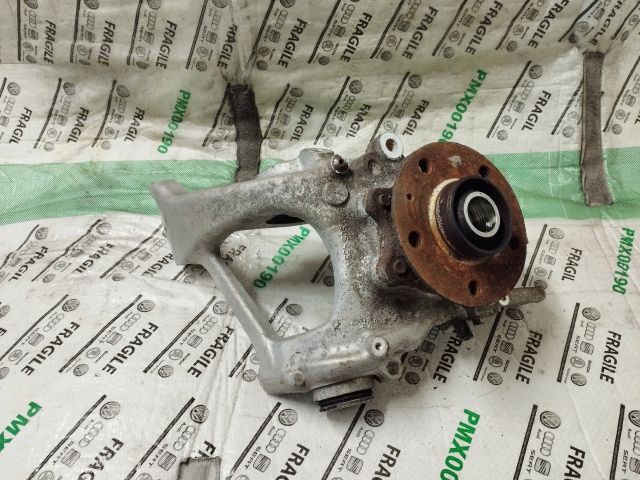 bontott AUDI A7 Bal hátsó Csonkállvány Kerékaggyal