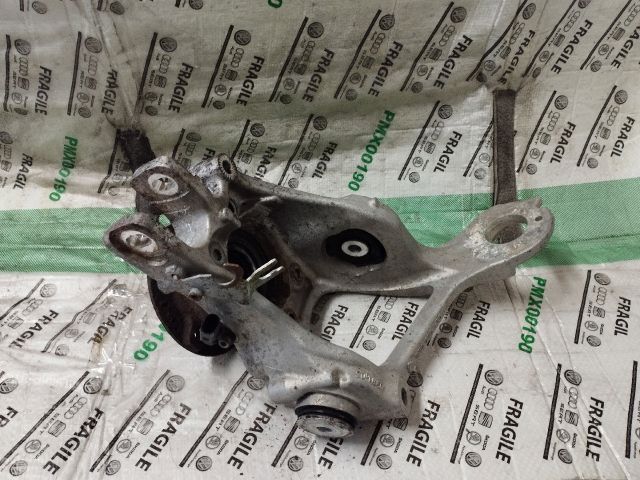 bontott AUDI A7 Bal hátsó Csonkállvány Kerékaggyal