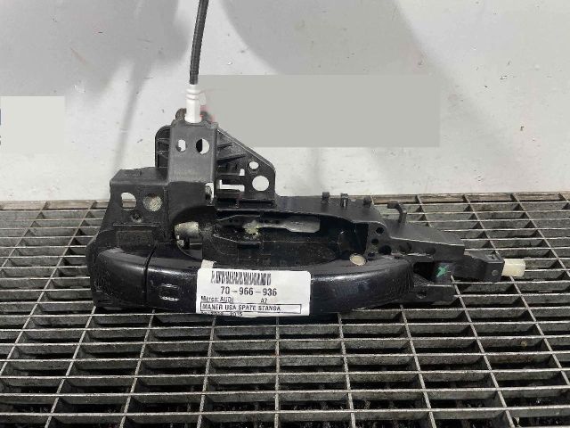 bontott AUDI A7 Bal hátsó Külső Kilincs