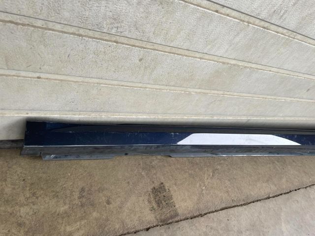 bontott AUDI A7 Bal Küszöb