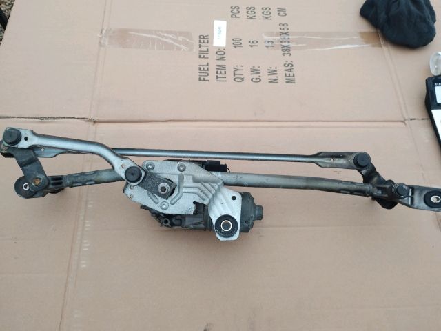 bontott AUDI A7 Első Ablaktörlő Szerkezet Motorral