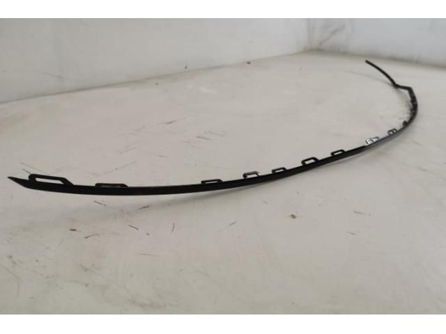 bontott AUDI A7 Első Lökhárító Díszléc