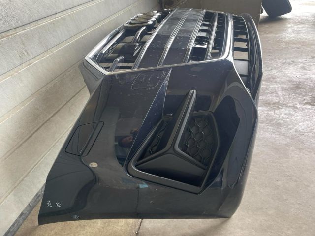 bontott AUDI A7 Első Lökhárító (Részeivel)