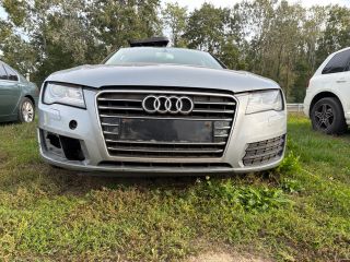 bontott AUDI A7 Első Lökhárító (Részeivel)