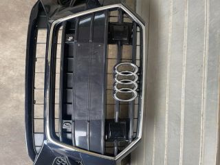 bontott AUDI A7 Első Lökhárító (Részeivel)