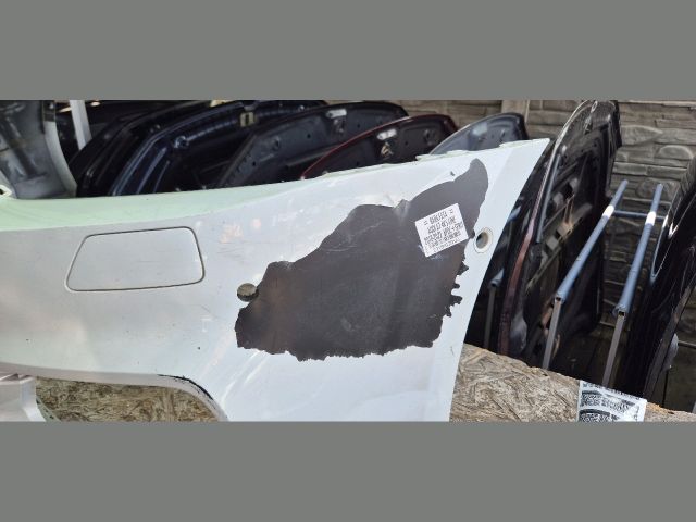 bontott AUDI A7 Első Lökhárító (Üresen)