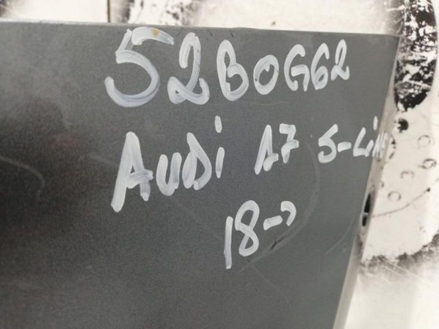 bontott AUDI A7 Első Lökhárító (Üresen)