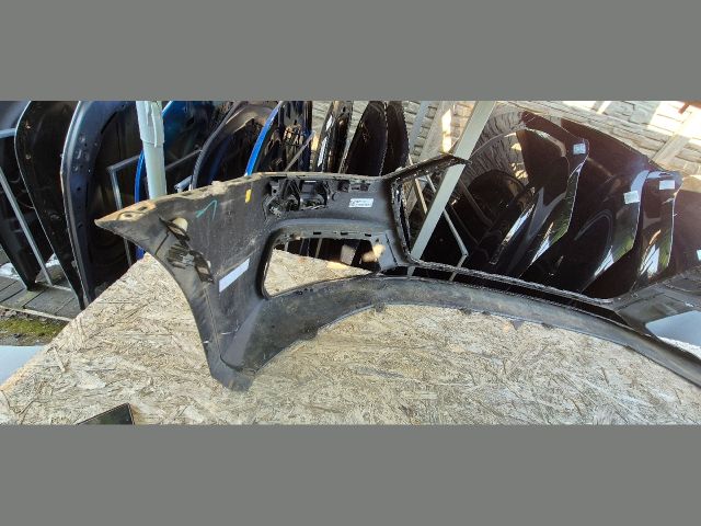 bontott AUDI A7 Első Lökhárító (Üresen)