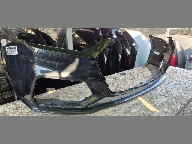 bontott AUDI A7 Első Lökhárító (Üresen)