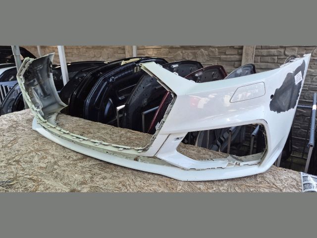 bontott AUDI A7 Első Lökhárító (Üresen)