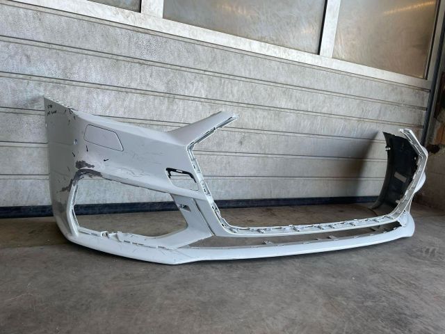 bontott AUDI A7 Első Lökhárító (Üresen)