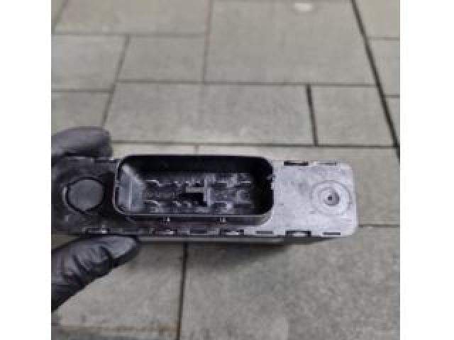 bontott AUDI A7 Feszültségszabályzó