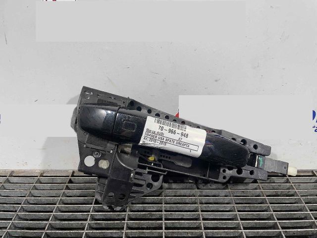 bontott AUDI A7 Jobb hátsó Külső Kilincs