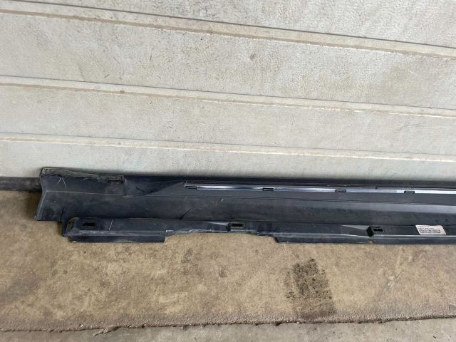 bontott AUDI A7 Jobb Küszöb