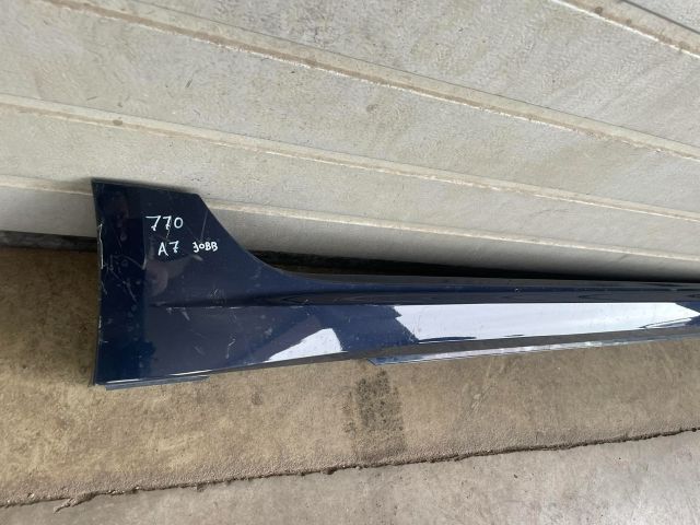 bontott AUDI A7 Jobb Küszöb