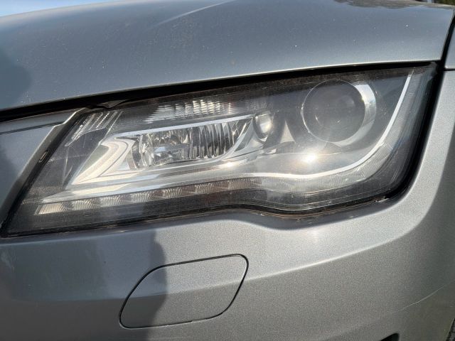 bontott AUDI A7 Xenon Fényszóró Pár