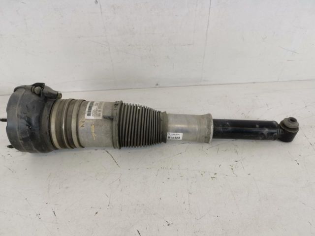 bontott AUDI A8 Jobb hátsó Rugó