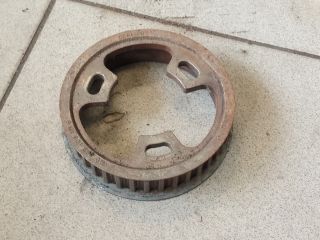 bontott AUDI A8 Adagoló Bordáskerék / Lánckerék