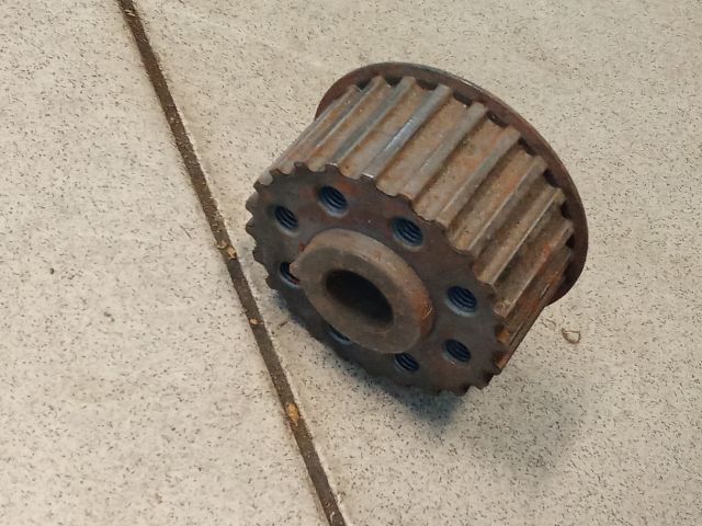 bontott AUDI A8 Főtengely Bordáskerék / Lánckerék