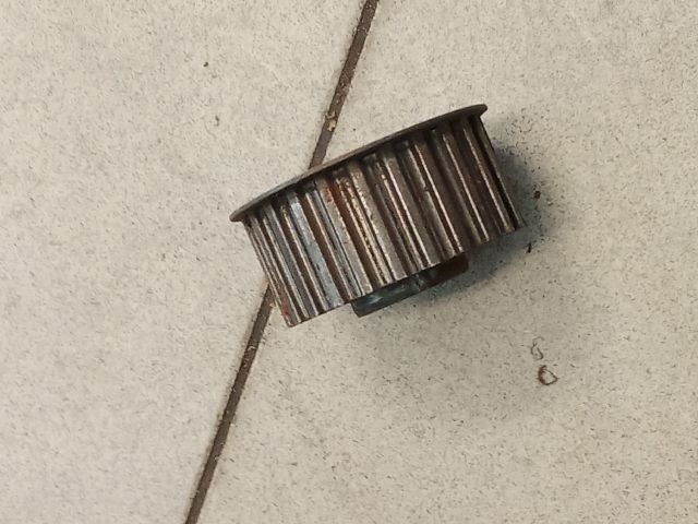 bontott AUDI A8 Főtengely Bordáskerék / Lánckerék