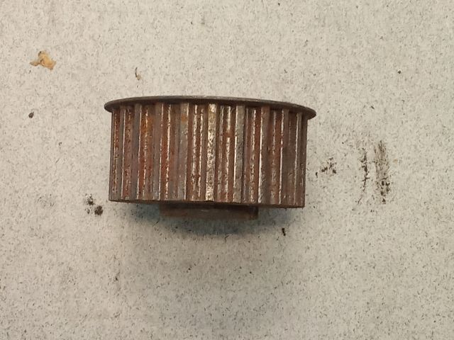 bontott AUDI A8 Főtengely Bordáskerék / Lánckerék