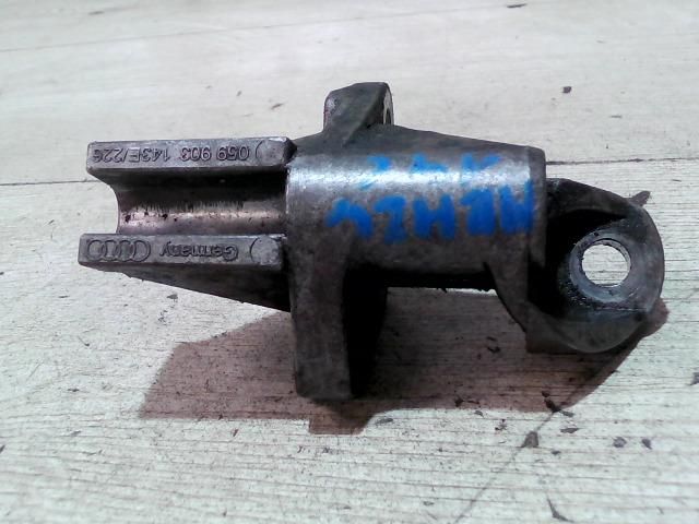bontott AUDI A8 Generátor Tartó Bak