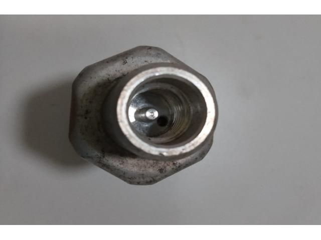 bontott AUDI A8 Jeladó (Magában)