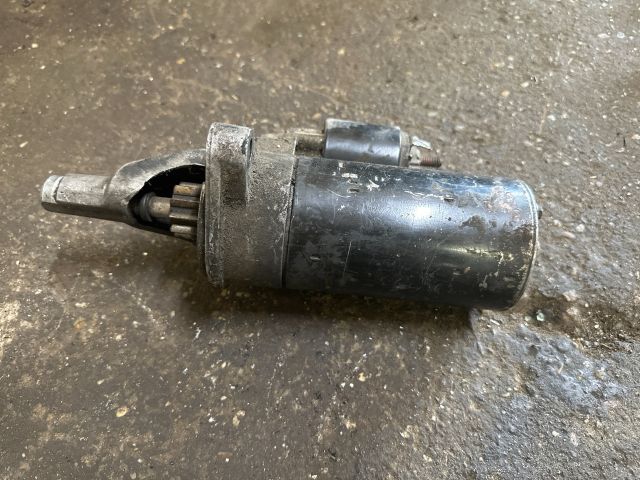 bontott AUDI A8 Önindító