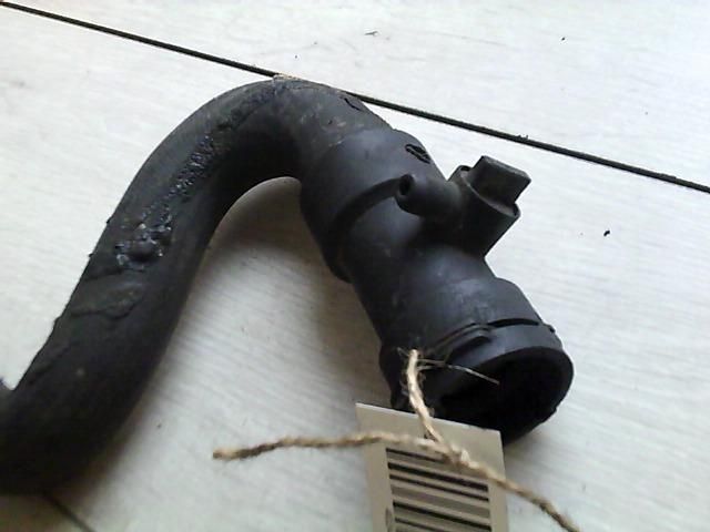 bontott AUDI A8 Vízcső