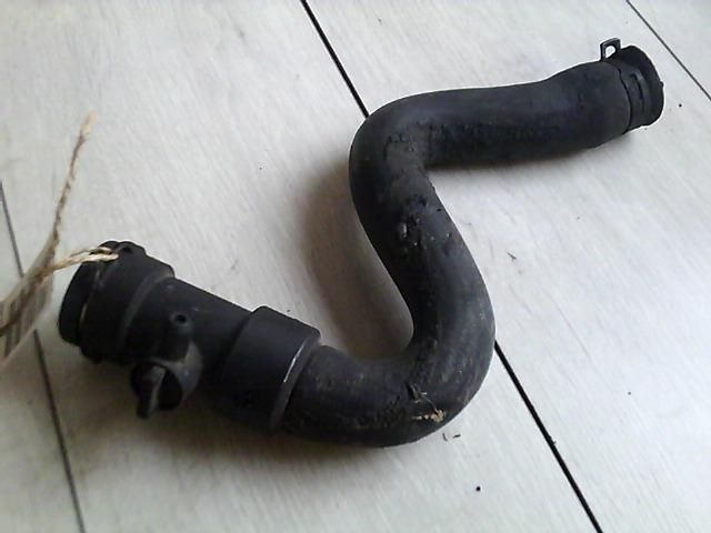 bontott AUDI A8 Vízcső