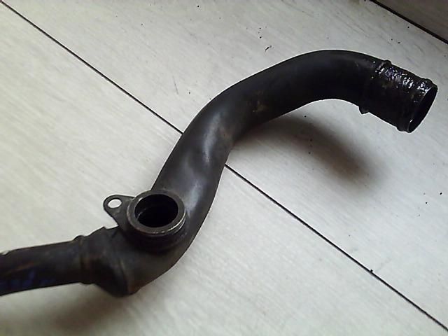 bontott AUDI A8 Vízcső