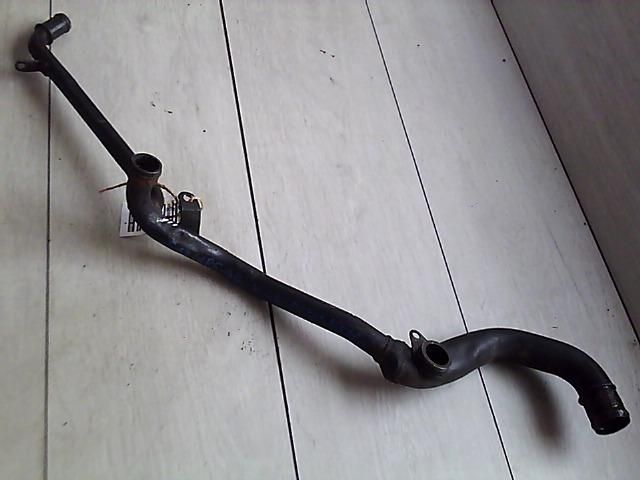 bontott AUDI A8 Vízcső