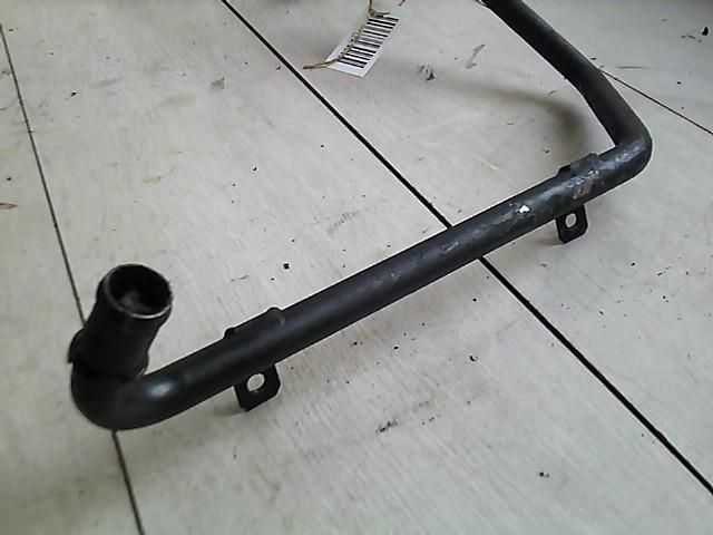 bontott AUDI A8 Vízcső