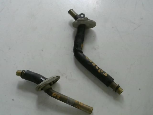 bontott AUDI A8 Vízcső