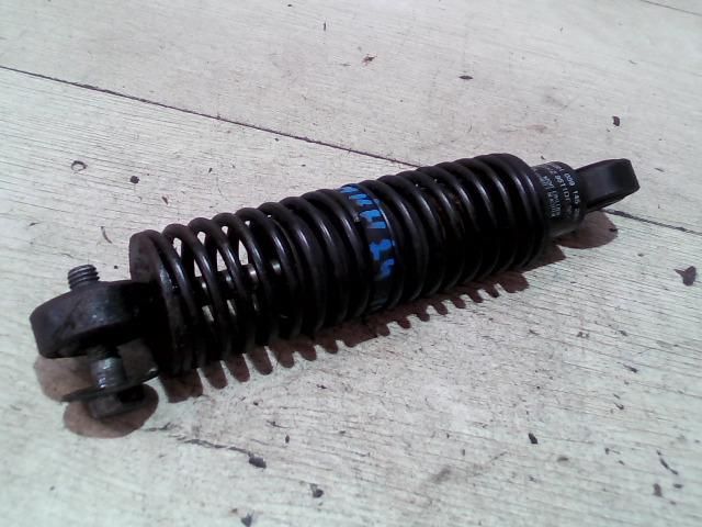 bontott AUDI A8 Szíjfeszítő Görgő