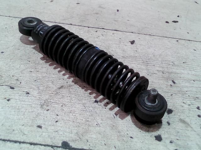 bontott AUDI A8 Szíjfeszítő Görgő