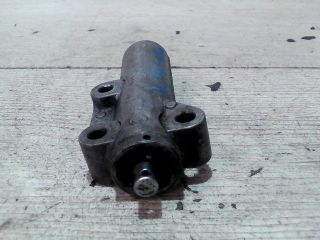 bontott AUDI A8 Szíjfeszítő Görgő