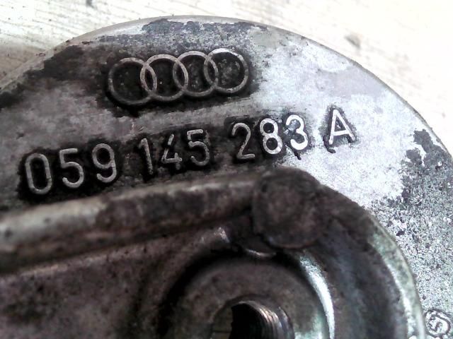 bontott AUDI A8 Szíjfeszítő Görgő