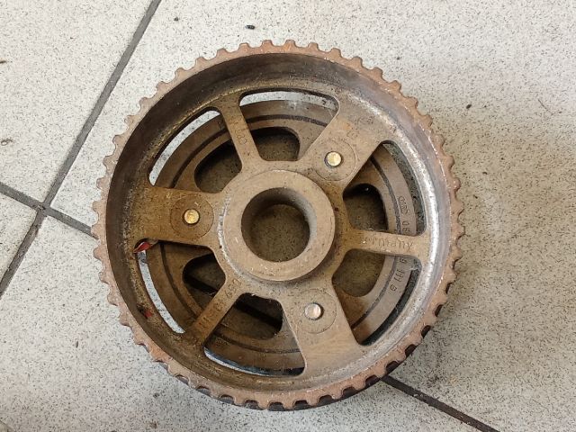 bontott AUDI A8 Vezérműkerék