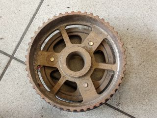 bontott AUDI A8 Vezérműkerék