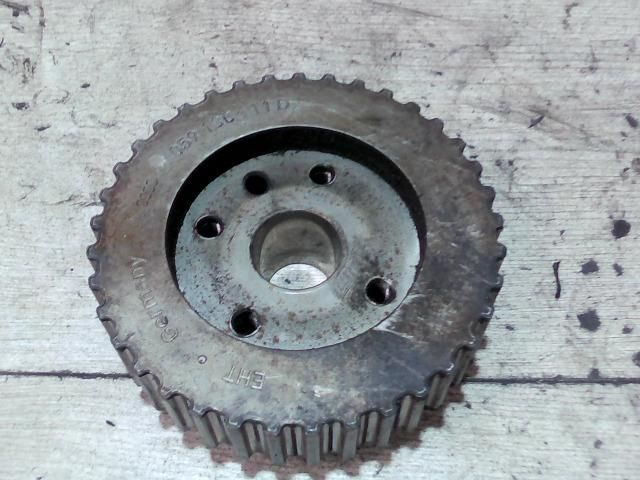 bontott AUDI A8 Vezérműkerék