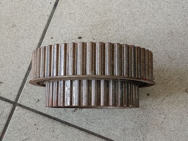 bontott AUDI A8 Vezérműkerék