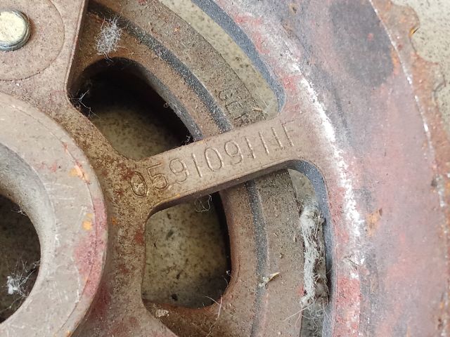 bontott AUDI A8 Vezérműkerék