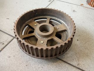 bontott AUDI A8 Vezérműkerék