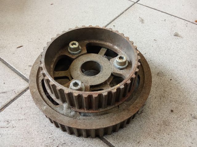 bontott AUDI A8 Vezérműkerék