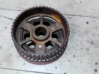 bontott AUDI A8 Vezérműkerék