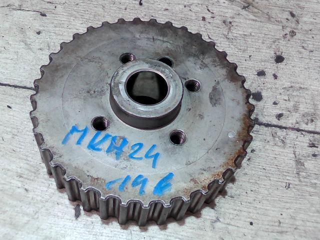 bontott AUDI A8 Vezérműkerék