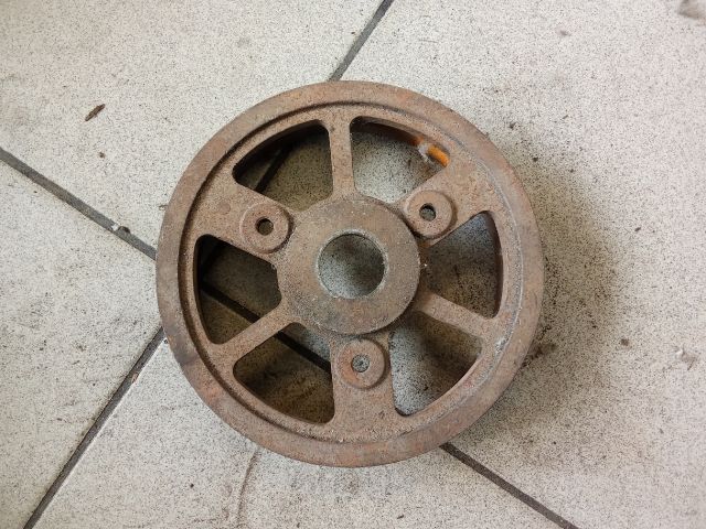 bontott AUDI A8 Vezérműkerék