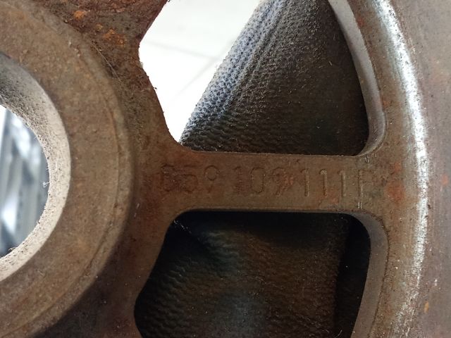 bontott AUDI A8 Vezérműkerék