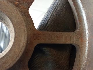 bontott AUDI A8 Vezérműkerék